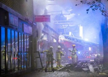 Взрыв в Швеции: Людей снимали с балконов, в здании разрушены три этажа | VIDEO