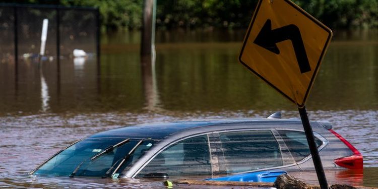 Ураган «Ида» в США: вода заполнила улицы и метро, по меньшей мере 46 человек погибли