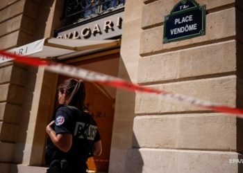 В Париже ограбили ювелирный магазин на 10 млн евро