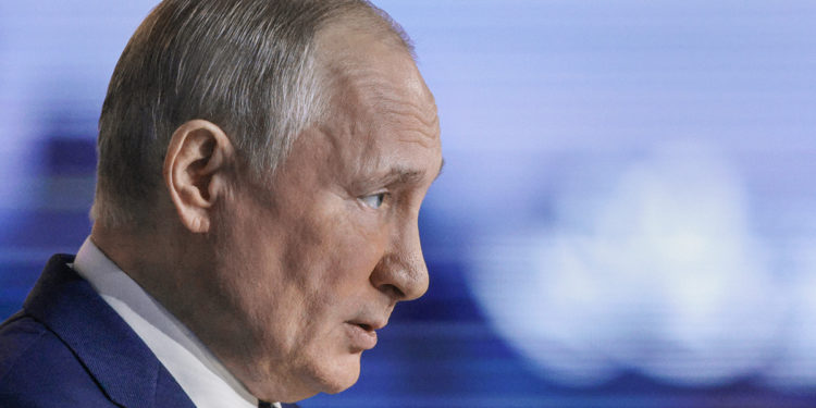 Президент России Владимир Путин переходит на режим самоизоляции