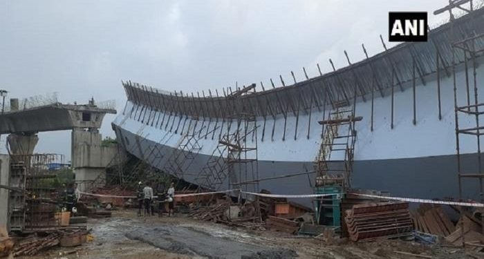 В Индии при обрушении эстакады пострадали 14 человек