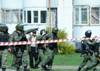 „Alergând spre el, l-am imobilizat, i-am luat arma, gloanțele și cuțitul”. Noi informații despre atacul armat, la Universitatea din Perm, soldat cu opt decedați | VIDEO