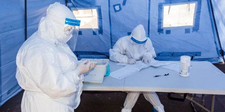 Covid: 790 noi infectări și 11 decese. Printre persoanele răpuse – o femeie de 34 de ani