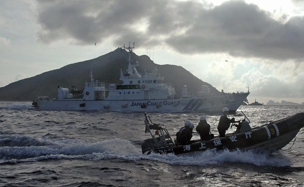 У берегов Японии столкнулись два судна, есть жертвы