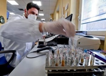 В США разработали назальную COVID-вакцину