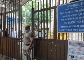 В Дели при стрельбе в суде погибли три человека