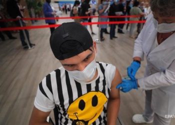 Уровень вакцинации разделил Европу на Восток и Запад