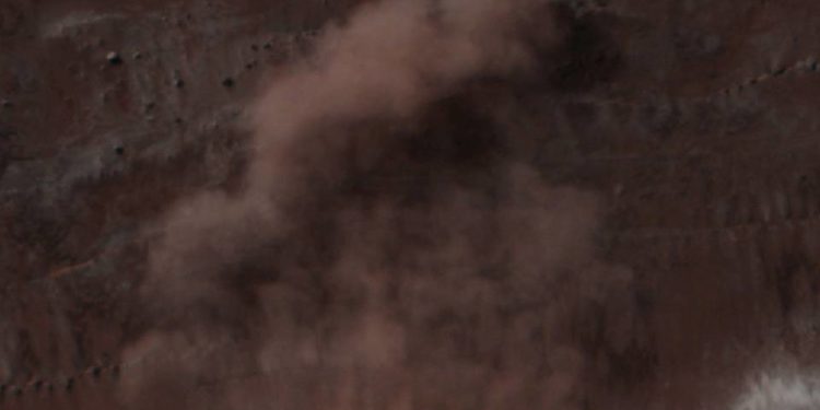 На Марсе обнаружены следы гигантских катастрофических наводнений