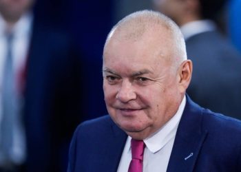 Российского телеведущего Дмитрия Киселева госпитализировали с коронавирусом