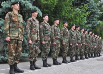 Fabrica documente de recrut pentru 800 de euro. Un colonel de la Ministerul Apărării, reținut de CNA | VIDEO