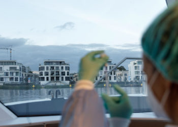 Lancet опубликовал данные о бесполезности массовой ревакцинации от COVID