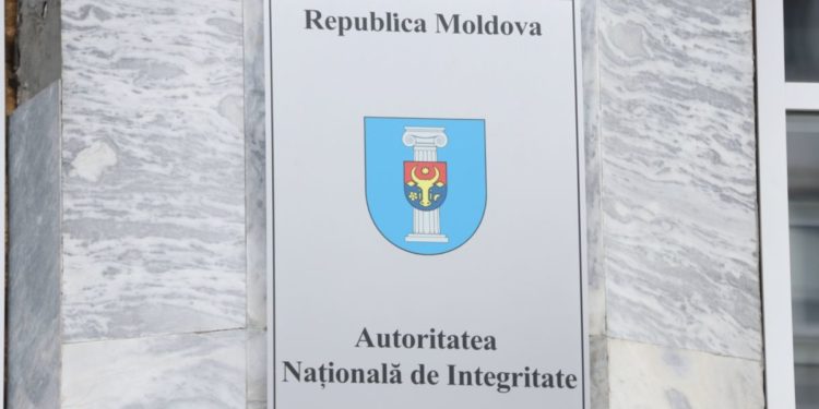 Primarul de la Lozova „colabora” cu firma soției: 100 mii lei, transferați pentru diferite servicii, timp de 3 ani