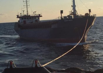 Operațiune de salvare în Marea Neagră. O navă sub pavilionul R. Moldova a suferit o defecțiune la motor | VIDEO