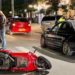 Un motociclist, pus la pământ de o șoferiță de 19 ani, pe o stradă din capitală