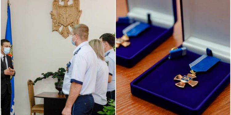 Cei patru vameși, care au găsit circa 2 milioane de țigarete, au primit bani și medalii