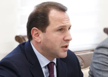 В Армении арестовали бывшего министра обороны