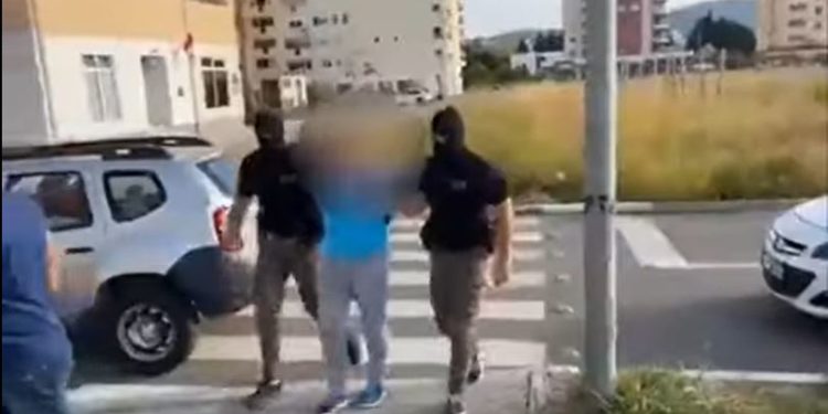 Operațiune Moldova-Muntenegru. Cinci indivizi reținuți, suspectați că spălau banii obținuți din trafic de droguri | VIDEO