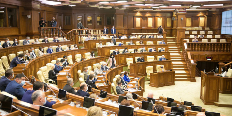 ONG-uri de media își exprimă îngrijorarea în raport cu adoptarea unor modificări legislative la Codul serviciilor media audiovizuale