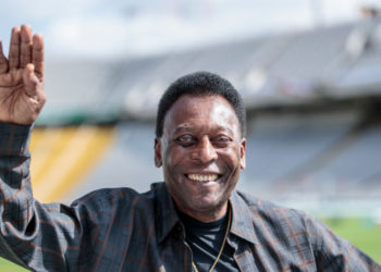 Legendarul Pele, operat de urgență pentru o tumoare la colon! Mesajul brazilianului de pe rețelele de socializare