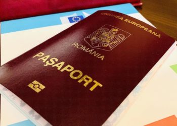 Din 1 octombrie moldovenii cu cetățenie română pot intra în Marea Britanie doar cu paşaport