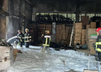 Un depozit de jucării din capitală a luat foc | FOTO