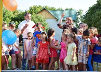 Proiectul amplu de construire a terenurilor de joacă în raionul Orhei, implementat cu succes de echipa lui Ilan Șor | VIDEO