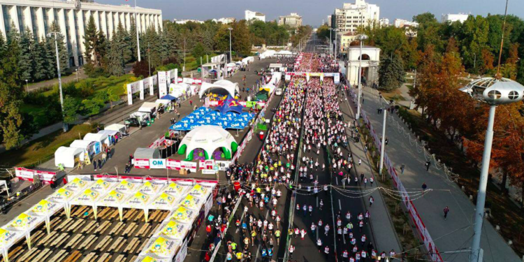 Maraton pe timp de pandemie: Locuri limitate, participanți vaccinați sau testați la fața locului