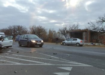 Серьезная авария возле Крикова: Столкнулись три автомобиля