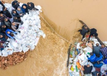 Мощные ливни в Китае привели к эвакуации двух миллионов людей