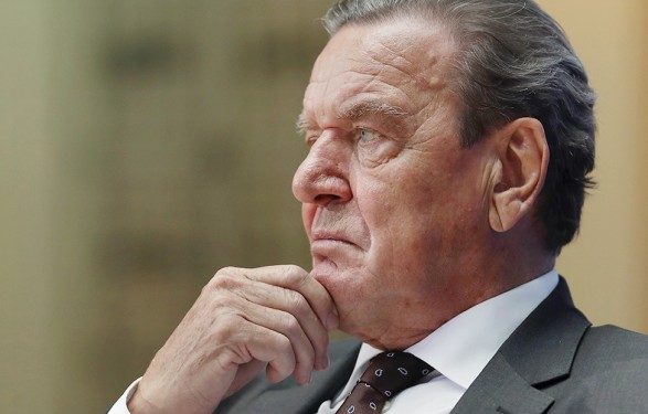 Бывший канцлер ФРГ Шредер объяснил рост цен на газ