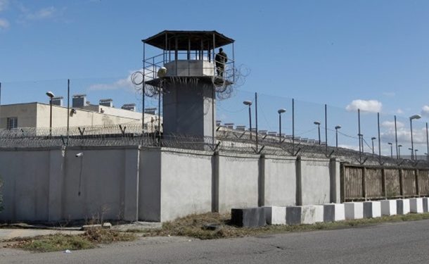 Саакашвили перевели в одиночную камеру