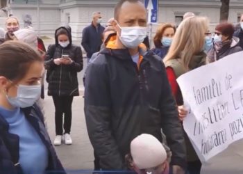 «Мы не призраки». У столичной примэрии сегодня собрались протестующие | VIDEO