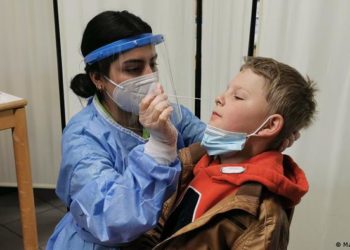 У прилетевшего в Израиль ребенка из Молдовы, был обнаружен новый вариант коронавируса