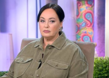 Состояние госпитализированной с COVID Ларисы Гузеевой ухудшилось