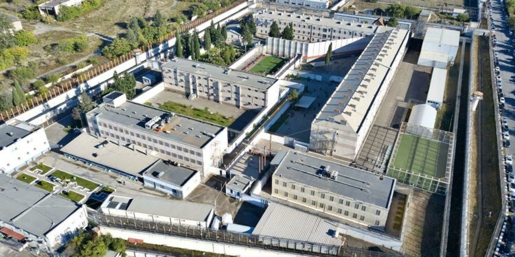 МВД Грузии объяснило появление отряда спецназа в тюрьме Саакашвили