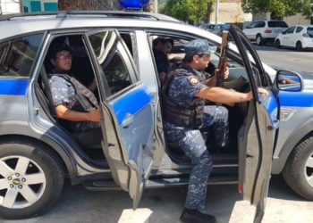 В Абхазии депутат открыл стрельбу из автомата у здания МВД