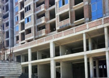 Tragedie la locul de muncă. Un tânăr de 26 de ani a murit după ce a căzut de la etajul 14, de pe o clădire în construcție