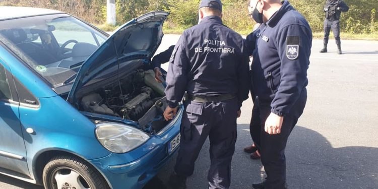 Ghinion la vamă: Mașina unui șofer român s-a defectat. Ce au făcut polițiștii moldoveni