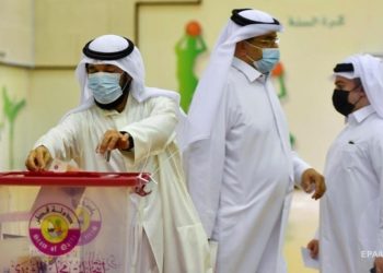 Катар впервые в истории избирает парламент