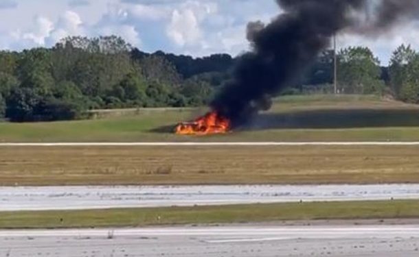 В США самолет упал у аэропорта, четверо погибших