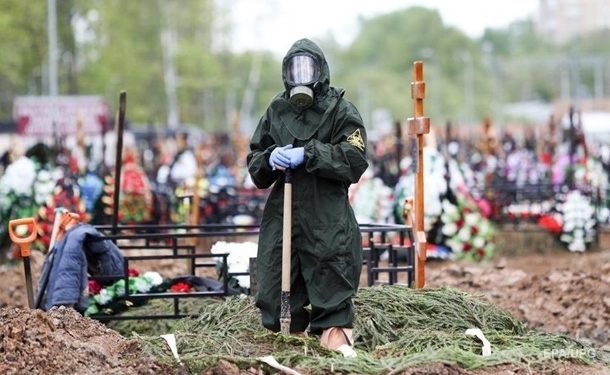 В России за сутки рекордные 999 COVID-смертей