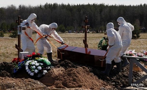 COVID-19: в России впервые за сутки более тысячи жертв