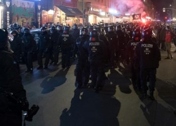 В Берлине 3,5 тысячи полицейских штурмовали сквот