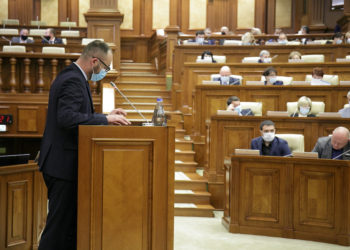 Schimb de replici dure în parlament în timpul dezbaterilor pe marginea votului de neîncredere împotriva ministrului Justiției | VIDEO