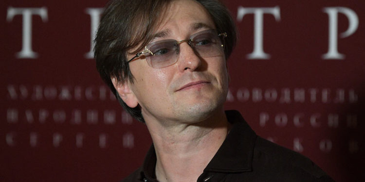 Сергей Безруков, Лариса Гузеева, Валерий Гаркалин: как российские деятели культуры переносят коронавирус