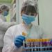 NYT: новые мутации коронавируса могут лучше передаваться по воздуху, чем изначальный штамм