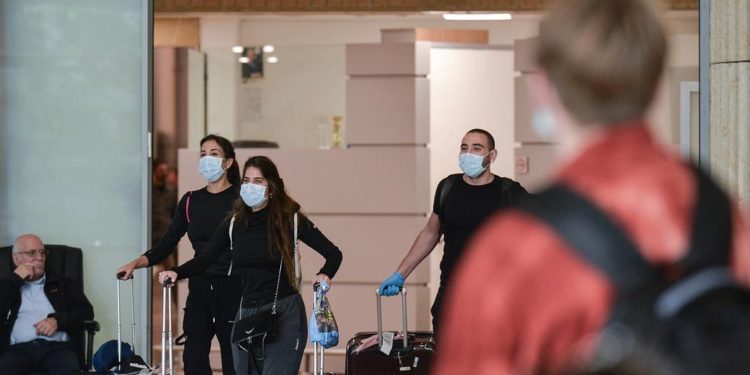 Израиль может начать принимать привитых «Спутником V» туристов с 1 ноября