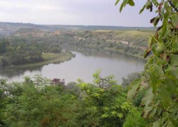 Prutul, grav afectat de lipsa precipitațiilor. Meteorologii anunță Cod Galben de scurgere scăzută a apei