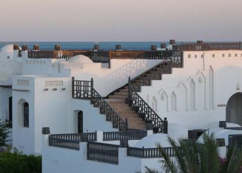 Египетский отель закроют после массового отравления россиян