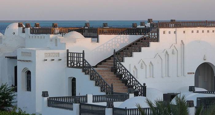 Египетский отель закроют после массового отравления россиян